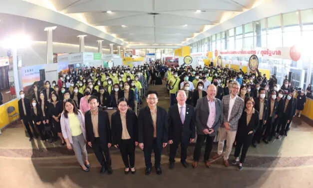 มหกรรมการศึกษาต่อต่างประเทศ OCSC International Education EXPO 2022 สุดคึกคัก! นักเรียน-นักศึกษา เช็คอินร่วมงานกันอย่างคับคั่ง