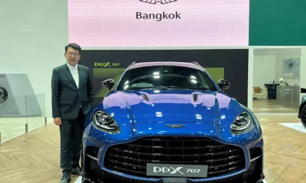 แอสตัน มาร์ติน เขย่างานมอเตอร์โชว์ 2566 ด้วย ‘DBX707’ และ ‘Vantage Roadster F1 Edition’
