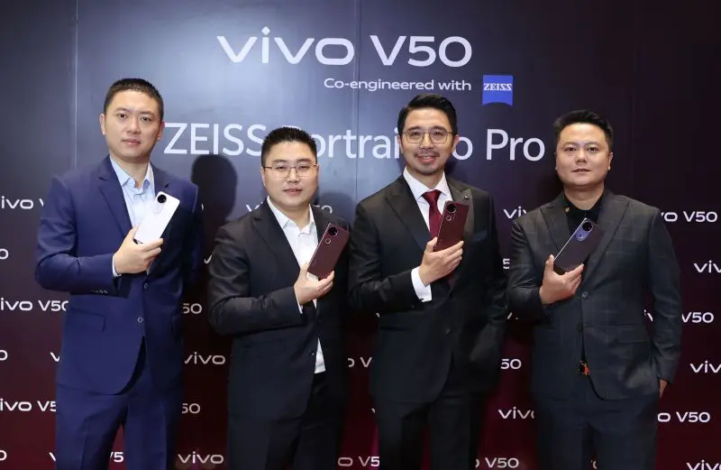 vivo เปิดตัว V50 สมาร์ตโฟนพอร์ตเทรตกล้อง ZEISS ส่งท้ายเดือนแห่งความรัก ในคอนเซ็ปต์ ‘ถ่ายที่รักอย่างโปร’ ราคาเริ่มต้น 15,999 บาท