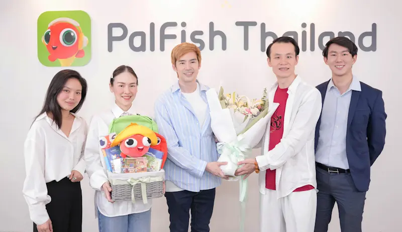 PalFish เปิดตัวครอบครัวพรีเซนเตอร์สุดอบอุ่น “บีม-ออย” ควงคู่ฝาแฝด “น้องธีร์-น้องพีร์” จุดประกายการเรียนอังกฤษให้เด็กไทย พูดอังกฤษได้จริง!