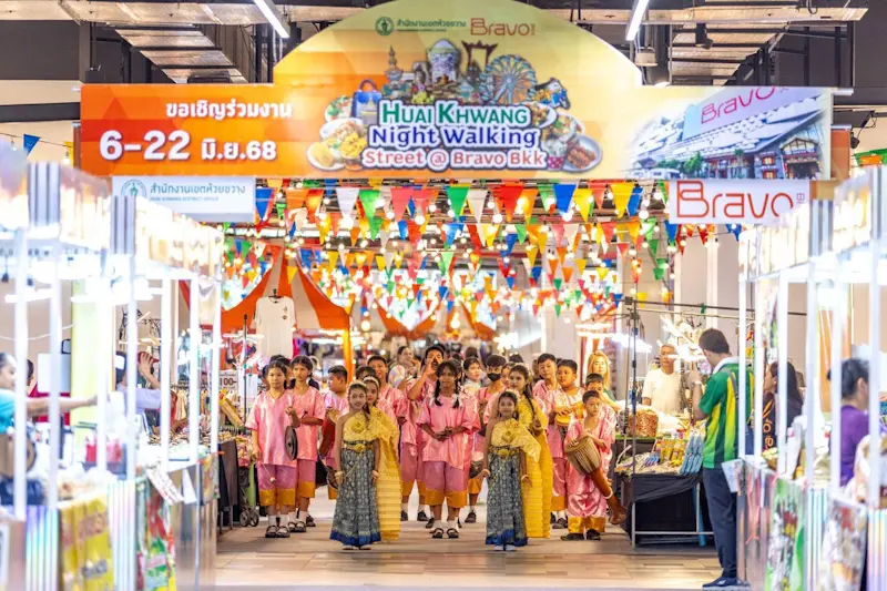 BravoBkk จับมือผู้ประกอบการและชุมชนในพื้นที่ จัดงานถนนคนเดินกระตุ้นเศรษฐกิจ HUAIKHWANG Night Walking Street @ BravoBKK