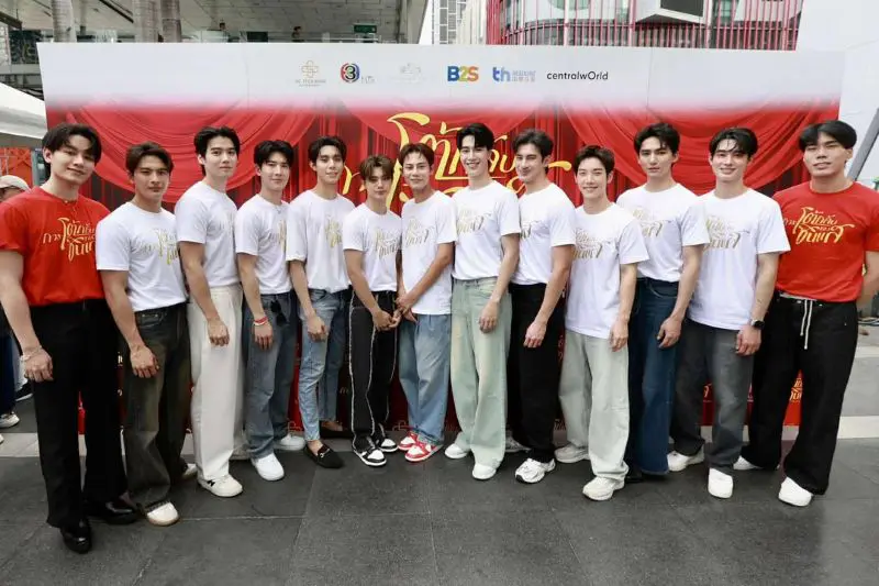 “ไม้เอก–ต้า” เสิร์ฟโมเมนต์หวานสะเทือนด้อม บวงสรวง “การโต้กลับของซินแส” ไลฟ์สดเสิร์ฟถึงแดนมังกร