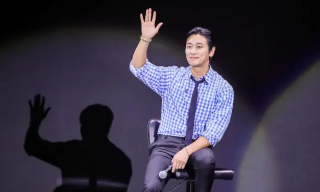 หล่อ แรร์แบบไม่มีใครแทนได้! “จูจีฮุน” เปิดมุมขี้เล่น สายเปย์ใจดี เซอร์วิสฉ่ำ! “2025 <JU JI HOON Asia Tour Fanmeeting 'JUNIVERSE' in BANGKOK>” คุ้มค่าสมการรอคอย