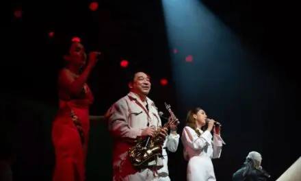เต็มอิ่มด้วยหัวใจและเสียงดนตรี “LIFE MUSIC / ชีวิตดนตรี” ปิดฉากอย่างเรียบง่ายและงดงาม “โก้ มิสเตอร์แซกแมน” และ “ป้อม ออโต้บาห์น”