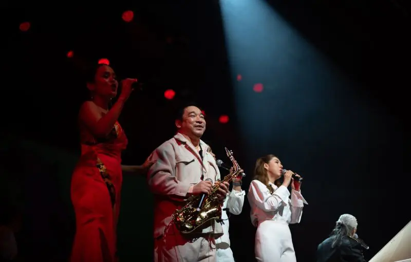 เต็มอิ่มด้วยหัวใจและเสียงดนตรี “LIFE MUSIC / ชีวิตดนตรี” ปิดฉากอย่างเรียบง่ายและงดงาม “โก้ มิสเตอร์แซกแมน” และ “ป้อม ออโต้บาห์น”