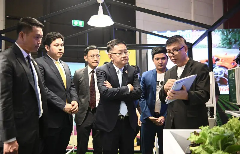 รองนายกฯ ประเสริฐ มอบรางวัลผู้ชนะจากกิจกรรม Final Pitching ในโครงการ OTOD#2 หนุนกลุ่มชุมชน – ธุรกิจชุมชนใช้เทคโนโลยีดิจิทัล ดันเกษตรไทยสู่ ‘เกษตรอัจฉริยะ’