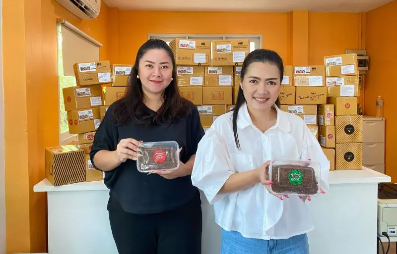 ถอดรหัสสองคู่ซี้: จากเพื่อนรักสู่พาร์ทเนอร์ธุรกิจ – ศิญารัตน์ & พัชมณฑ์ เพื่อนรักที่แชร์ความฝัน จนสร้างธุรกิจและไลฟ์สไตล์ที่ใครก็ต้องอิจฉา