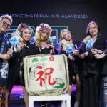 ไดมารุ – ซีจีโอ.คอม – สึกิซุเตะ อิงค์ เปิดมุมมองใหม่ธุรกิจไทย–ญี่ปุ่น ในงานสัมมนา JPOP Marketing Forum 2025 แนะเคล็ดลับใช้วัฒนธรรม JPOP, Gyaru และ Underground Idol สร้างพลังการตลาดเชื่อมโลกดิจิทัลและผู้บริโภครุ่นใหม่
