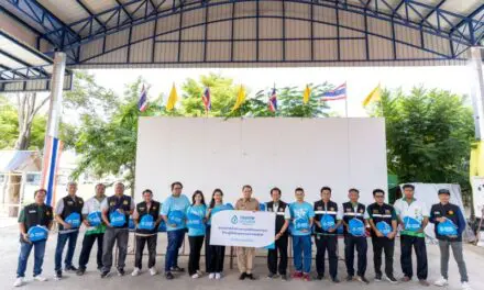 กรุงเทพประกันชีวิต ลงพื้นที่ช่วยเหลือผู้ประสบอุทกภัย ใส่ใจผู้ประสบภัย มอบถุงยังชีพบรรเทาความเดือดร้อน ในจังหวัดพระนครศรีอยุธยา นครสวรรค์ และชัยนาท