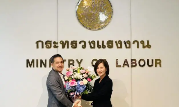 “วัฒนรักษ์–คาร์บอนเน็ตเวิร์ค” ผนึก “รมว.แรงงาน” ผนึกความร่วมมือ ติวเข้ม ESG แรงงาน 15,000 คน เร่งปั้น Green Workforce ดันไทยสู่มาตรฐานโลก