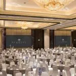 โรงแรมเดอะ สุโกศล เปิดตัวห้องจัดเลี้ยงโฉมใหม่ ‘กมลทิพย์ บอลรูม’ ยกระดับมาตรฐานการจัดงานด้วยเทคโนลียีล้ำสมัย ผสานแนวคิดด้านความยั่งยืนอย่างไร้รอยต่อ