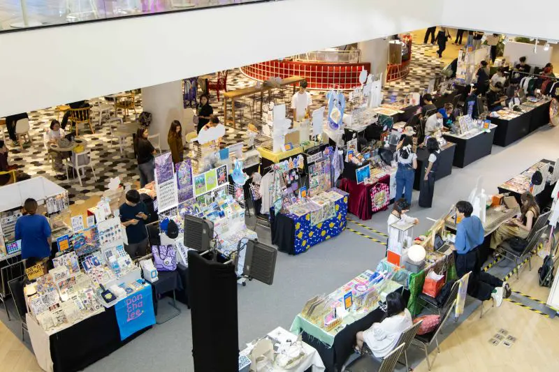 สยามดิสคัฟเวอรี่ ชวน Come Play With Us! ในงาน STICK IT UP พื้นที่แห่งการสร้างสรรค์สติ๊กเกอร์จากศิลปินสตรีท