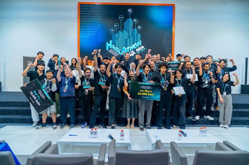 กลุ่มบริษัทซีดีจี ผนึกพลังคนรุ่นใหม่ทั่วเอเชีย ระเบิดไอเดียเวที Hackathon x 42 Asia ยกระดับเอกสารดิจิทัล ด้วยโซลูชัน AI ผสาน OCR ขับเคลื่อนไทยสู่ Smart Governance