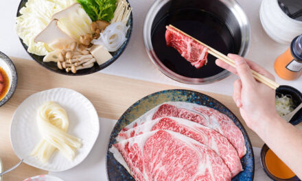 เชิญลิ้มรสเนื้อวากิวนำเข้าที่ ร้านอาหารญี่ปุ่น “ซาคาเอะ”