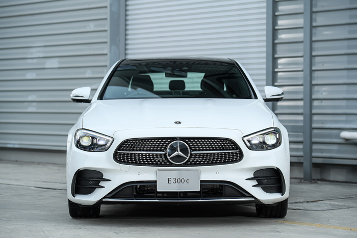 โฉมใหม่ “Mercedes-Benz The new E-Class” มาพร้อมดีไซน์สุดโฉบเฉี่ยว