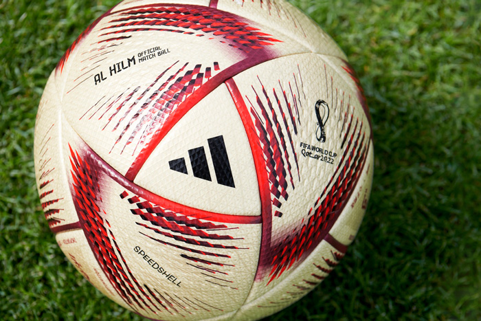 อาดิดาสเปิดตัว “AL HILM” ลูกฟุตบอลสำหรับการแข่งขันรอบรองและรอบชิงชนะเลิศ การแข่งขัน ฟีฟ่า เวิลด์คัพ กาตาร์ 2022