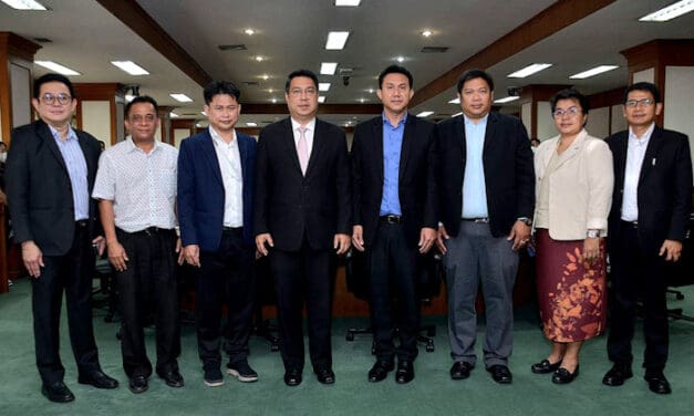 ศาลปกครองกลางสั่งคุ้มครองอธิการบดีรามคำแหงคืนสู่ตำแหน่ง