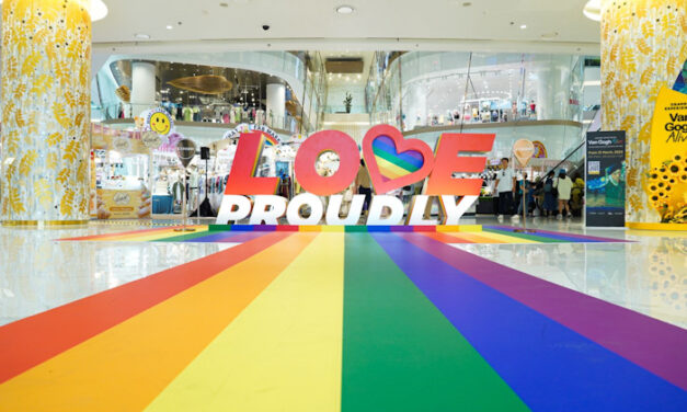 ไอคอนสยาม ร่วมฉลอง PRIDE MONTH ส่งมอบประสบการณ์สุดพิเศษกับแคมเปญ “ICONSIAM Love Proudly” สนับสนุนนโยบายความหลากหลายและความเท่าเทียม เริ่มวันนี้ ถึง 30 มิ.ย. 66