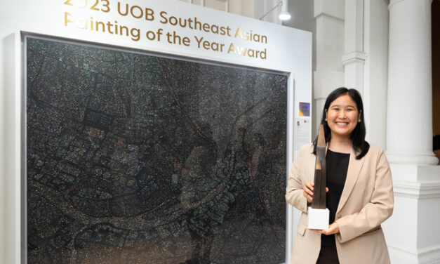 ผลงานยอดเยี่ยมของศิลปินไทย คว้ารางวัลชนะเลิศระดับภูมิภาคการประกวดจิตรกรรมยูโอบีระดับภูมิภาค ประจำปี 2566