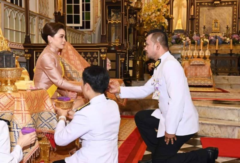 พระบาทสมเด็จพระวชิรเกล้าเจ้าอยู่หัว โปรดเกล้าโปรดกระหม่อม ให้ สมเด็จพระนางเจ้าสุทิดา พัชรสุธาพิมลลักษณ พระบรมราชินี เสด็จพระราชดำเนินแทนพระองค์ ถวาย “ผ้าพระกฐิน”