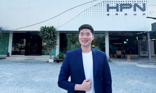“เน๊ต ธนพัฒน์​ คุณวิภูษิต” นักธุรกิจรุ่นใหม่ผู้ขับเคลื่อนเศรษฐกิจไทยสู่เวทีโลก