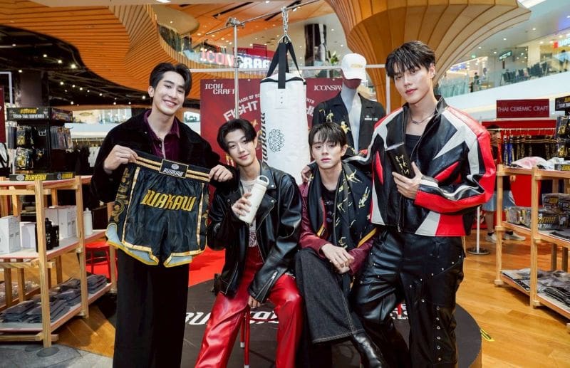 ไอคอนคราฟต์ เปิดตัวแคมเปญ “ICONCRAFT: The Craft of Sharing” ชวนช็อปงานคราฟต์จากหัวใจ สนับสนุนผลงานของกลุ่มคนพิเศษ ตั้งแต่วันนี้ถึง 3 มิ.ย.68 ณ ไอคอนคราฟต์ ชั้น 4 -5 ไอคอนสยาม