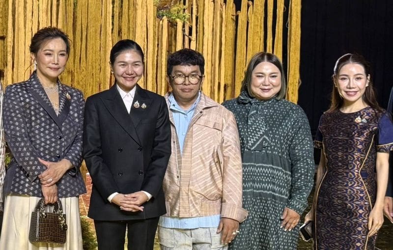 SILQ: ATELIER THAILAND ร่วมกับ ICONCRAFT เปิดตัวอย่างยิ่งใหญ่ด้วยแฟชั่นโชว์ “THE SILQ REIMAGINATION” จุดเริ่มต้นแห่งการยกระดับผ้าไทยสู่เวทีโลก
