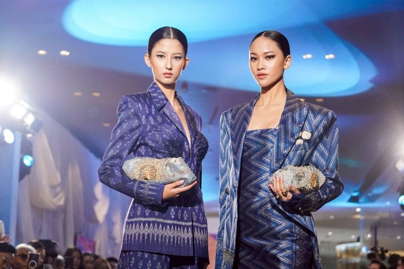 สมเด็จพระเจ้าลูกเธอ เจ้าฟ้าสิริวัณณวรี นารีรัตนราชกัญญา ทรงนำหัตถศิลป์ที่รังสรรค์จากผ้าไทยสู่เวทีโลก ผ่านโครงการ “UNESCO x SACIT x ICONCRAFT: A Celebration of Thai Artisans and Creative Cities”