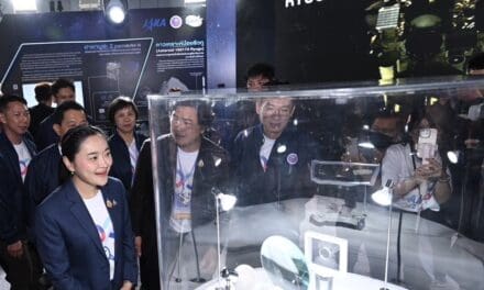 กระทรวง อว. เปิดฉากยิ่งใหญ่ “อว.แฟร์ – มหกรรมวิทย์” ปี 68 พบเรือสำรวจขั้วโลก “Xue Long II” เรือตัดน้ำแข็งล้ำยุคจากจีน ชิ้นส่วนดาวเคราะห์น้อย “ริวกู” บอร์ดเกมยักษ์ “Bangkok Road” ตะลุยสนามสอบ TCAS เสมือนจริง