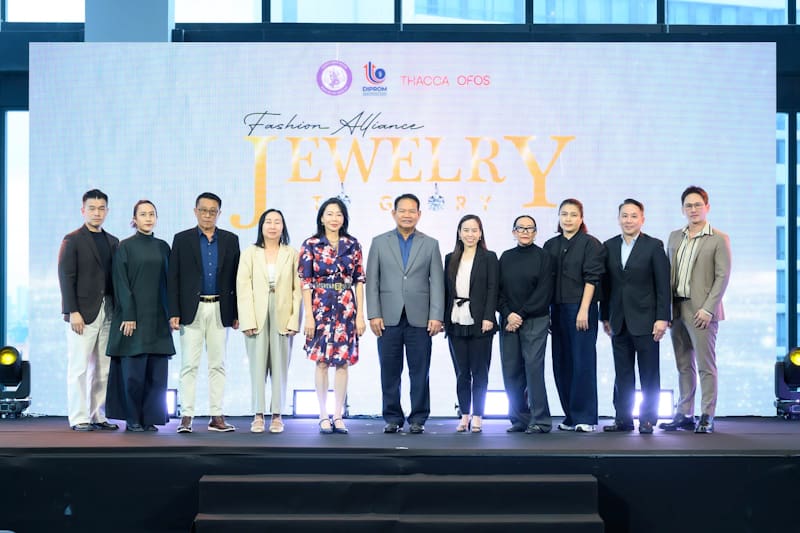 “ดีพร้อม” ปิดจ๊อบ แถลงผลงานการพัฒนาทักษะและพลังสร้างสรรค์ให้บุคลากร สาขาอัญมณีเครื่องประดับของไทย ด้วยกลไกซอฟต์พาวเวอร์ เติบโตต่อเนื่องในตลาดระดับสากล