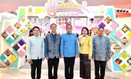 พาราไดซ์ พาร์ค สนับสนุนพื้นที่จัดงาน “มหกรรมสีสันแห่งศรัทธา พัฒนาชุมชนพลังบวร”