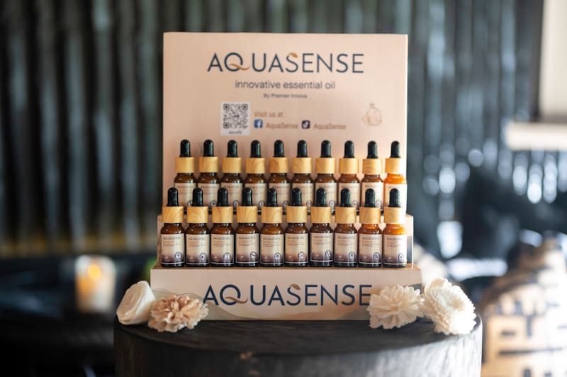 AquaSense เปิดตัวนวัตกรรมใหม่ Essential Oil เนื้อน้ำนม ตัวช่วยคลายเครียดชีวิตคนเมืองด้วยการใช้กลิ่นบำบัด เปิดตัวครั้งแรกในงาน ‘Sense of Tomorrow’ เพื่อเปิดประสบการณ์ Wellness & Neurocosmetics แห่งอนาคต