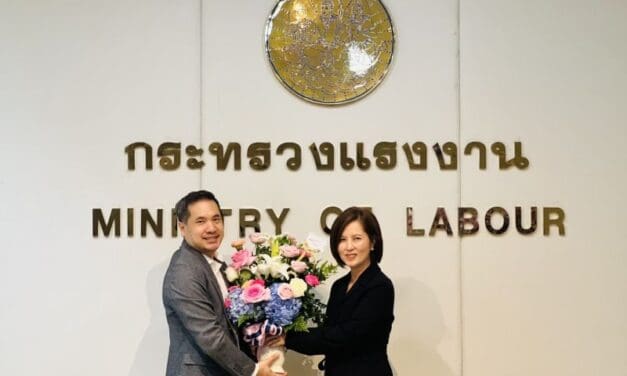 “วัฒนรักษ์–คาร์บอนเน็ตเวิร์ค” ผนึก “รมว.แรงงาน” ผนึกความร่วมมือ ติวเข้ม ESG แรงงาน 15,000 คน เร่งปั้น Green Workforce ดันไทยสู่มาตรฐานโลก