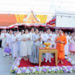 เชิญเที่ยวงานบุญใหญ่ประจำปี ครั้งที่ 98 นมัสการพระบรมสารีริกธาตุ ปิดทองหลวงพ่อโต ณ วัดอินทร์ บางขุนพรหม เชิงสะพานพระราม ๘