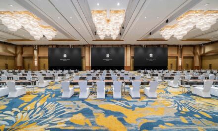 โรงแรม ดิ แอทธินี โฮเทล แบงค็อก ทุ่มงบกว่าสิบล้านบาท ติดตั้งจอ LED ภายในห้องบอลรูม ขนาดใหญ่ที่สุดในกรุงเทพมหานคร พร้อมยกระดับศักยภาพตลาดไมซ์ด้วยเทคโนโลยีและนวัตกรรมการจัดงานอย่างยั่งยืน