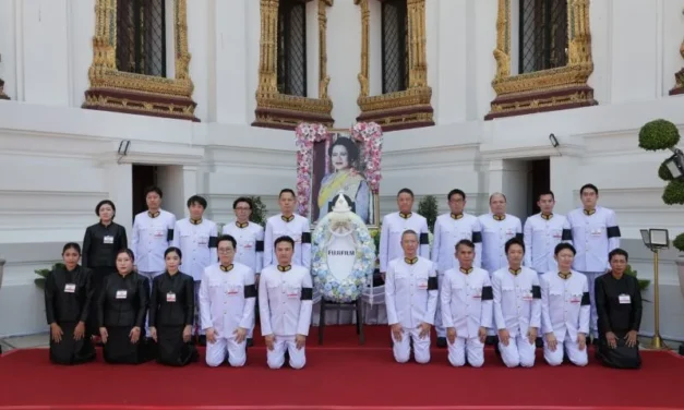 กลุ่มบริษัทฟูจิฟิล์มในประเทศไทย ร่วมเป็นเจ้าภาพพระพิธีธรรมสวดพระอภิธรรมพระบรมศพสมเด็จพระนางเจ้าสิริกิติ์ พระบรมราชินีนาถ พระบรมราชชนนีพันปีหลวง
