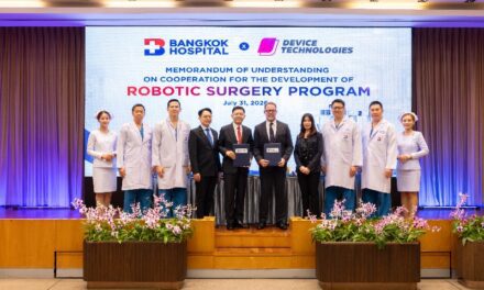 รพ.กรุงเทพ สำนักงานใหญ่ มุ่งสู่ Medical Robot Hub ระดับเอเชียแปซิฟิก พิธีลงนาม MOU กับบริษัทดีไวซ์ เทคโนโลยี่ส์ (ไทย) จำกัด ยกระดับองค์ความรู้ พัฒนาศัลยแพทย์ และมาตรฐานการรักษา