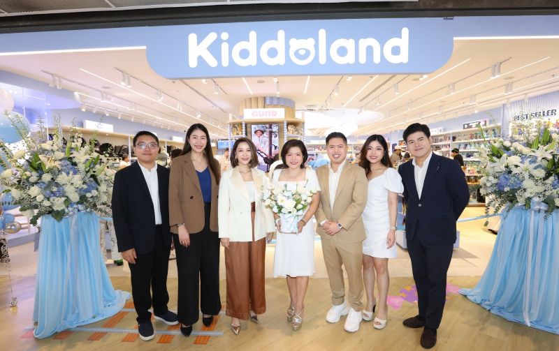 กรุงเทพประกันชีวิต ร่วมแสดงความยินดีในพิธีเปิด Kiddoland Flagship Store Grand Opening at CentralWorld