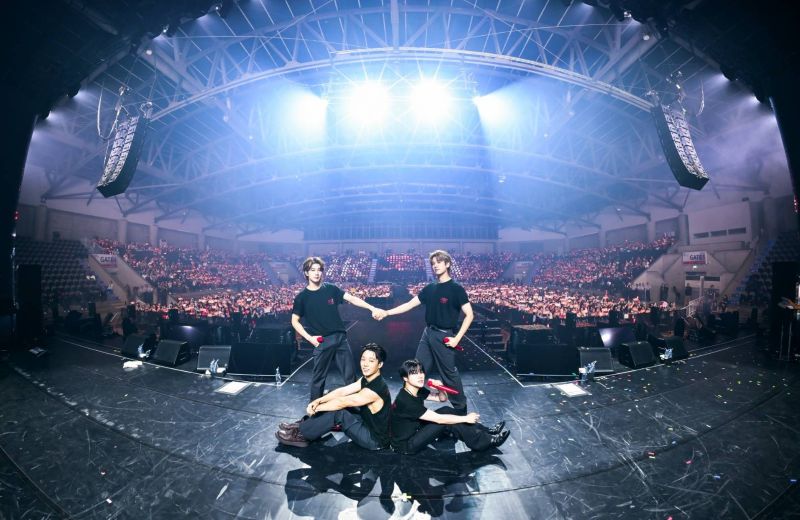 iKON รวมตัว ‘ไอคอนิกชาวไทย’ ระเบิดความมันต้อนรับการกลับมาอย่างสุดเหวี่ยงใน “iKON FOUREVER WORLD TOUR IN THAILAND”