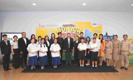 เอ็ม บี เค เซ็นเตอร์ จัดพิธีมอบวุฒิบัตรโครงการ “มัคคุเทศก์น้อย Junior Guide@MBK Center” จับมือ ครุศาสตร์ จุฬาฯ และเขตปทุมวัน ส่งต่อทักษะแห่งอนาคต ปั้นเยาวชนเจ้าบ้านที่ดีสู่เมืองท่องเที่ยว
