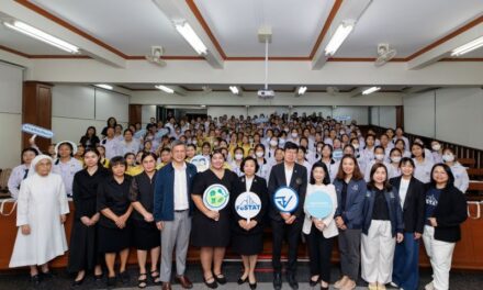 ซันโทรี่ เบเวอเรจ แอนด์ ฟู้ด (ประเทศไทย) สนับสนุน อย. และ FoSTAT เปิดฉากกิจกรรม “Smart Kids with Good Health” ส่งเสริมโรงเรียนต้นแบบ อย.น้อย 10 แห่งทั่วประเทศ สร้างเยาวชนไทยฉลาดเลือก กินดี สุขภาพดี