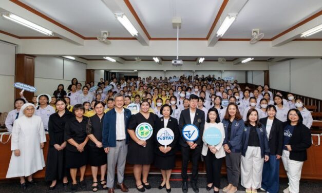 ซันโทรี่ เบเวอเรจ แอนด์ ฟู้ด (ประเทศไทย) สนับสนุน อย. และ FoSTAT เปิดฉากกิจกรรม “Smart Kids with Good Health” ส่งเสริมโรงเรียนต้นแบบ อย.น้อย 10 แห่งทั่วประเทศ สร้างเยาวชนไทยฉลาดเลือก กินดี สุขภาพดี