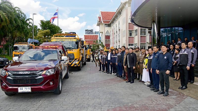แฟลช เอ็กซ์เพรส สนับสนุนกระทรวงคมนาคม กรมการขนส่งทางบก และกองบัญชาการตำรวจนครบาล ร่วมช่วยเหลือภารกิจฝ่าวิกฤตน้ำท่วมกรุงเทพฯ