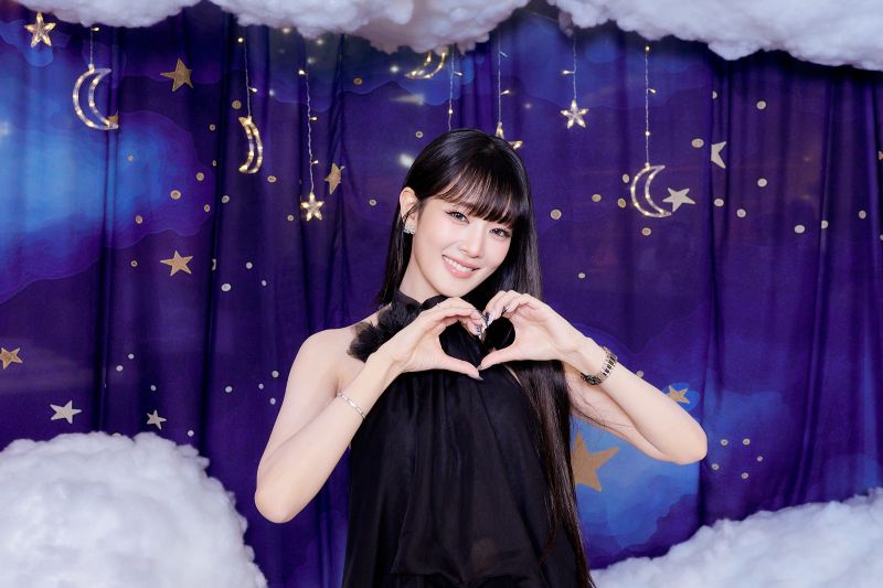 “มินนี่ (MINNIE of i-dle)” เสิร์ฟความสเปเชียลให้ NEVERLAND แบบใกล้ชิด โชว์ Live Session เปิดตัวดิจิทัลอัลบั้มเพลงไทย หูเคลือบทองทั้งงาน
