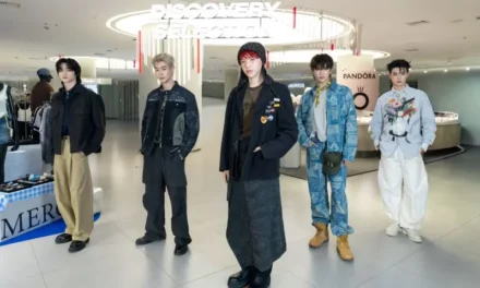 สยามดิสคัฟเวอรี่ เปิดรันเวย์ FASHION REVOLUTIONARY 2026 นำทีมโดย “ขุนพล BUS – ภูมิ ATLAS – นิว ชยภัค” รวมพลังแบรนด์แฟชั่นนานาชาติ ถ่ายทอดตัวตนอย่างมีสไตล์
